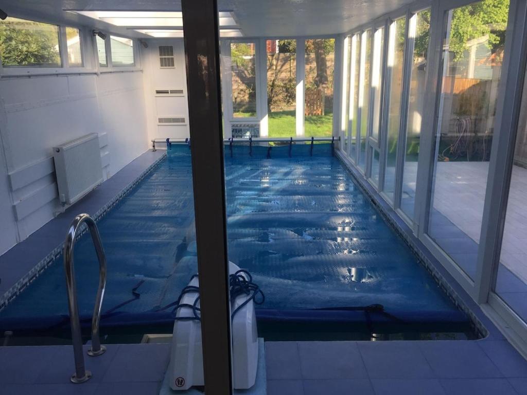 River House With Heated Pool June To Sep & Garden Twickenham Luaran gambar